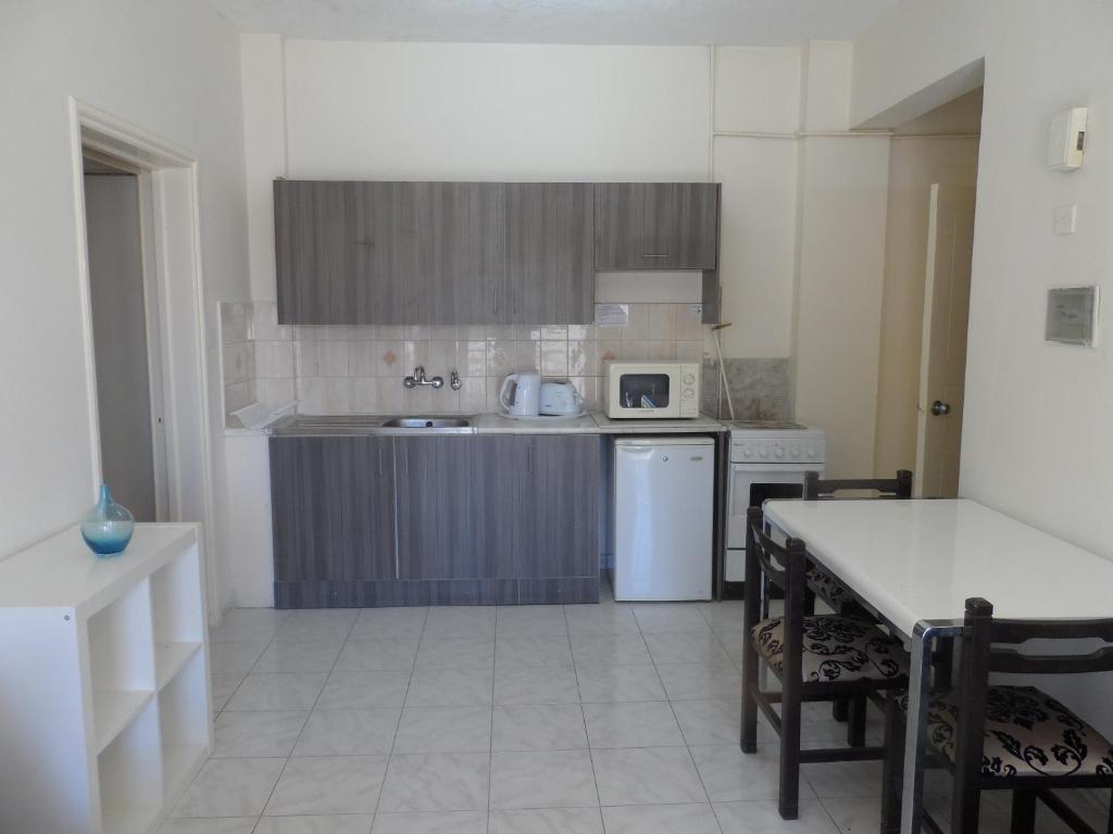 Geotanya Apartments Limassol Bagian luar foto